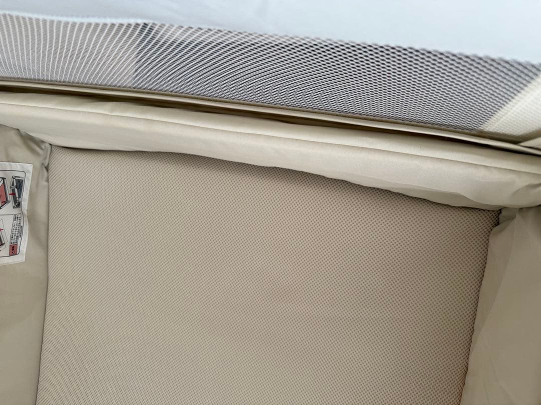 ApricaアップリカココネルエアーAB ホワイトグレー