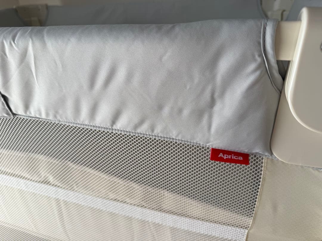 ApricaアップリカココネルエアーAB ホワイトグレー