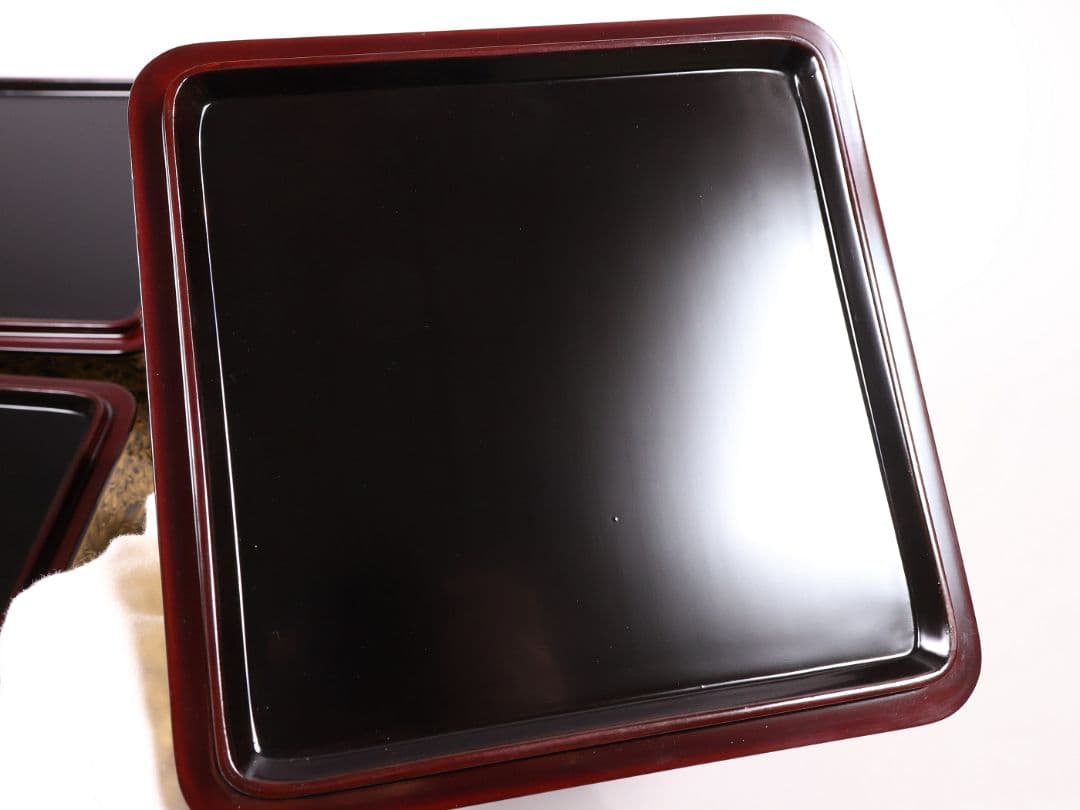 【MB54】輪島塗 沖与謹製 沈金 菊尽くし 四段重箱 共箱 共布 木製漆器