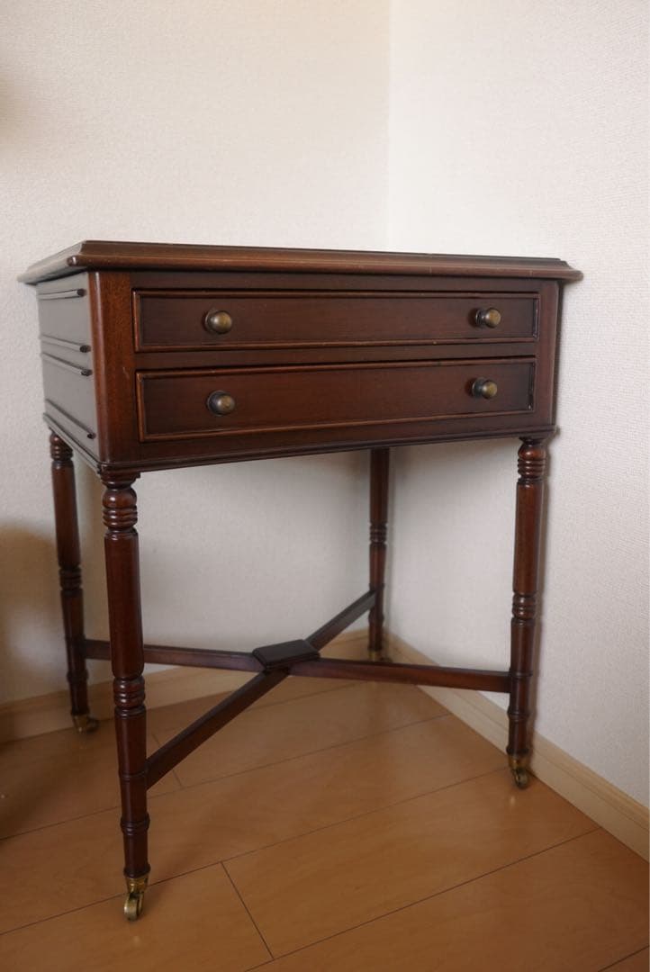 木製サイドテーブル　ミッドセンチュリー