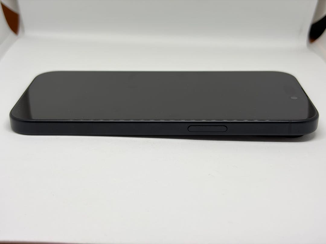 iPhone15 128GB ブラック SIMフリー 美品 ケース付