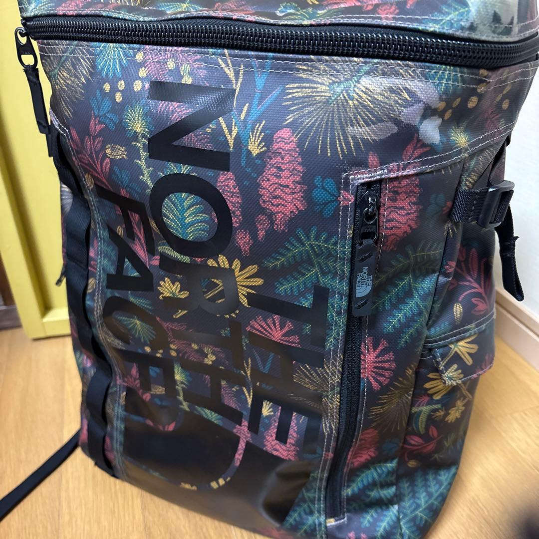 ミ*ン様 ノースフェイス　ヒューズボックス　リュック