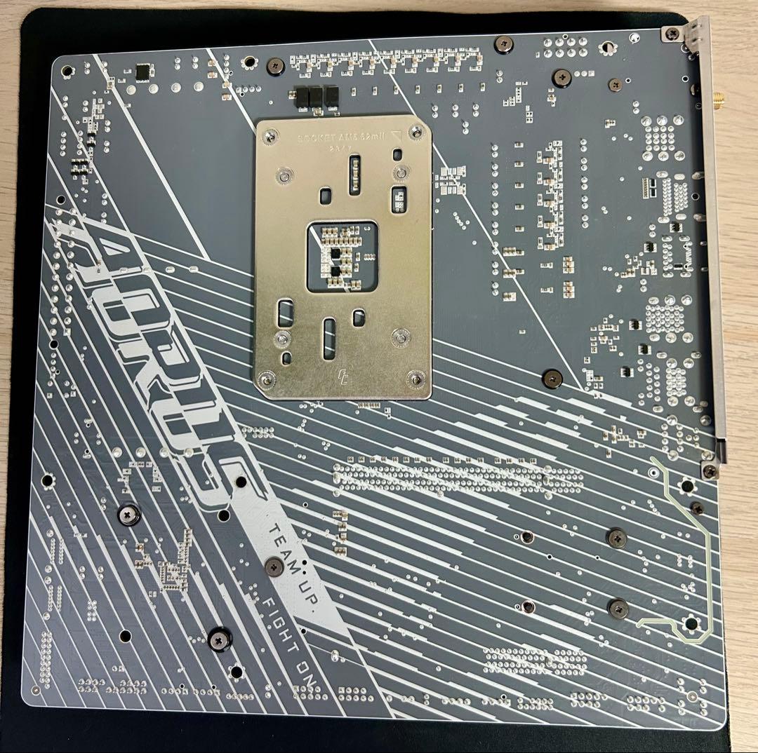 マザーボード mATX GIGABYTE B650M AORUS ELITE AX ICE