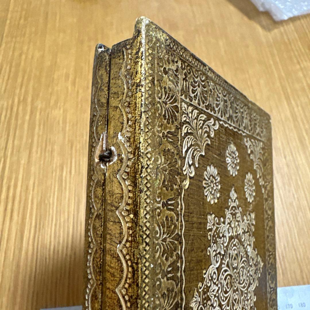 アッシジの聖フランチェスコの美しい祈りの額縁　アンティークフレーム