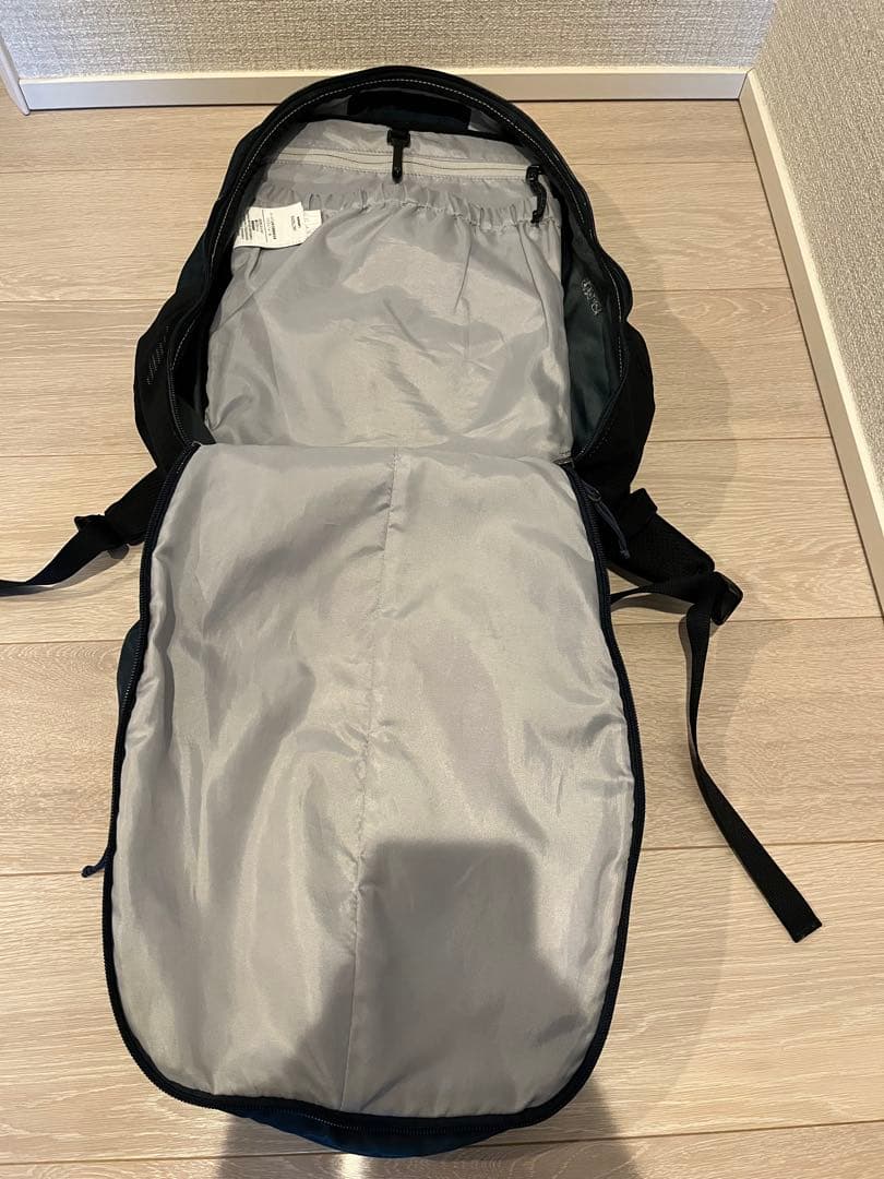 ARC'TERYX Mantis 26 ネイビー
