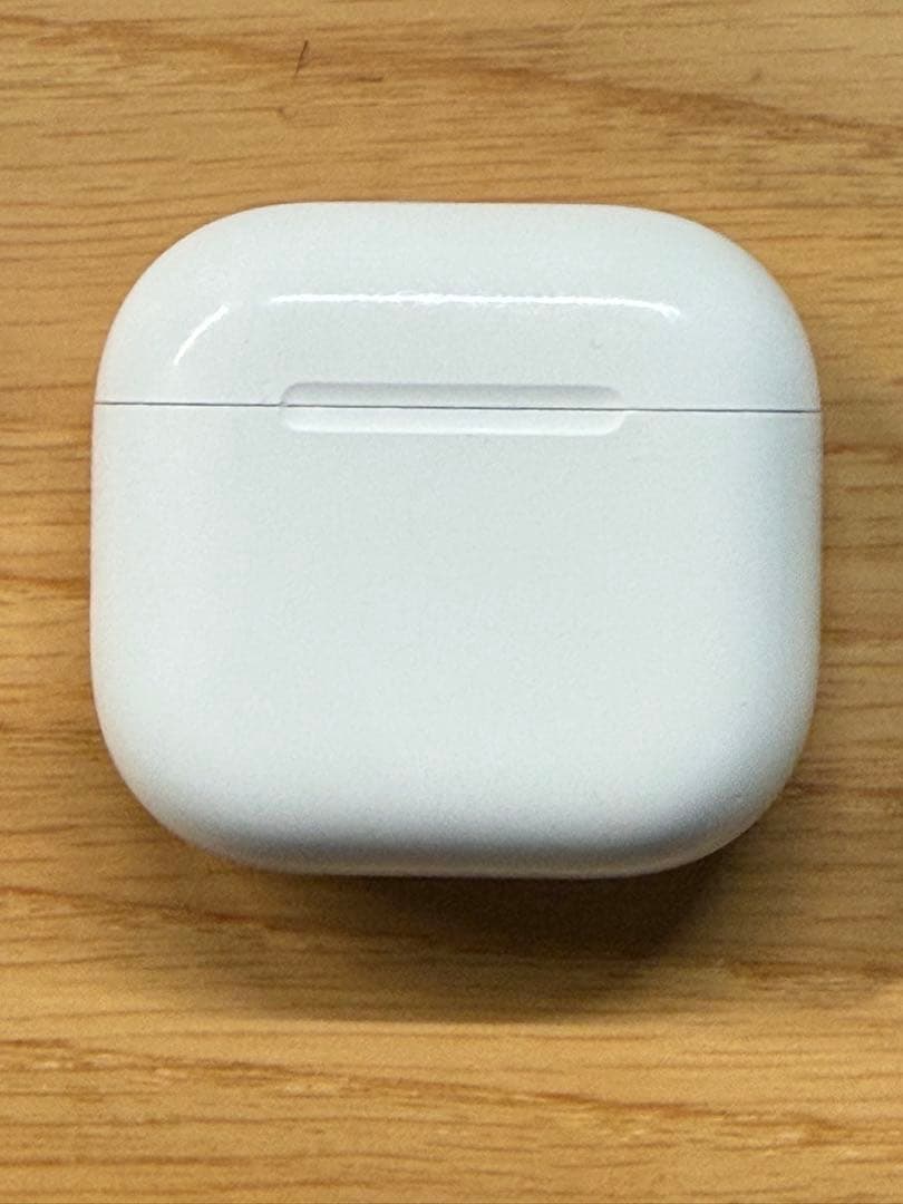 AirPods 4 (ANC) 本体　ノイズキャンセリング搭載
