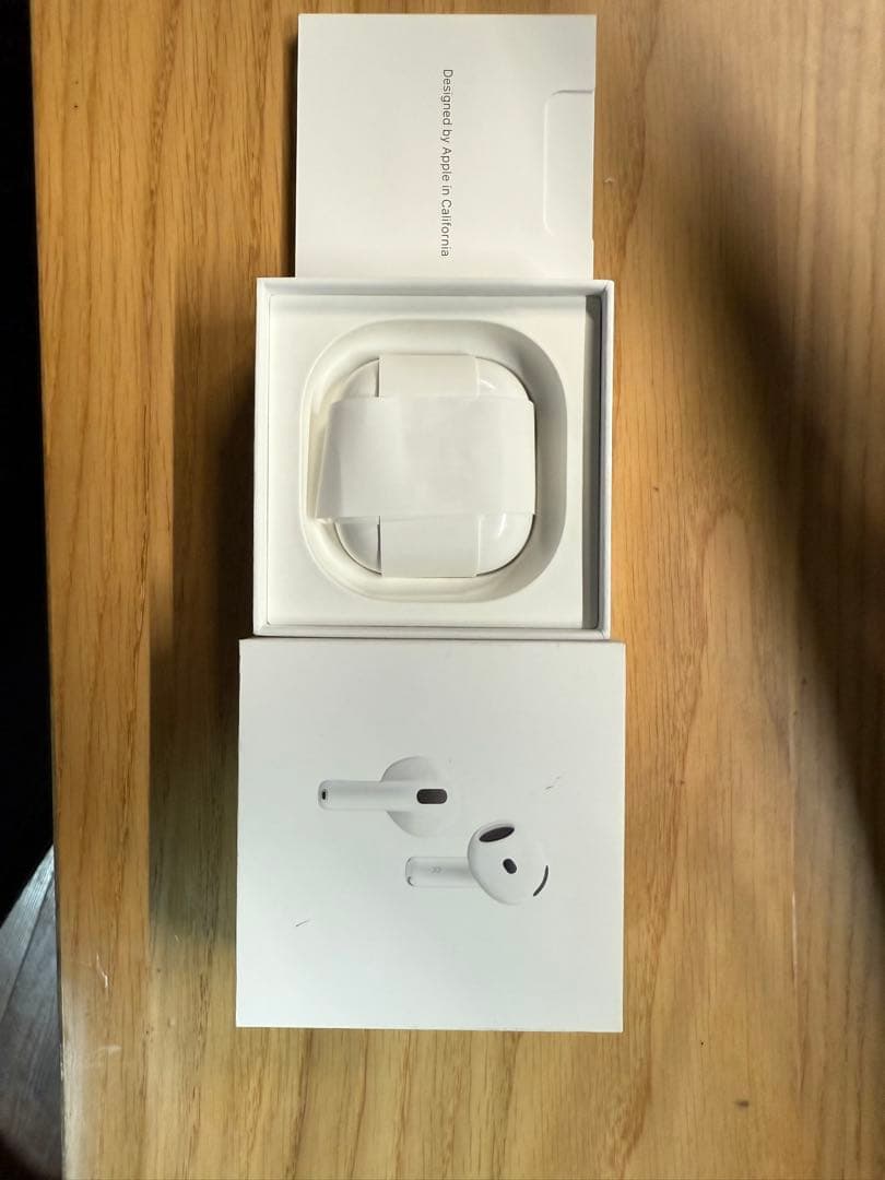 AirPods 4 (ANC) 本体　ノイズキャンセリング搭載