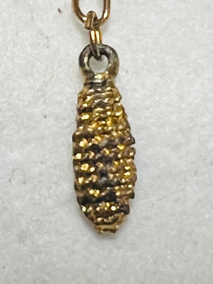 YVES SAINT LAURENT イブサンローラン　ロゴネックレス