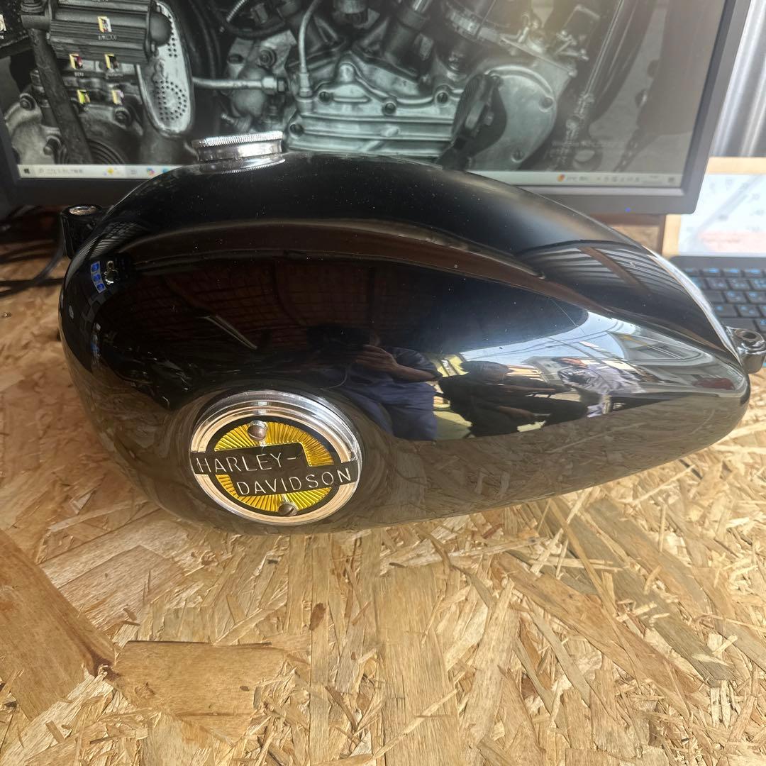 ハーレーカスタムタンク