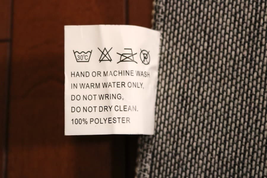 送料無料！ペルシャ柄絨毯160×220ラグカーペット訳あり