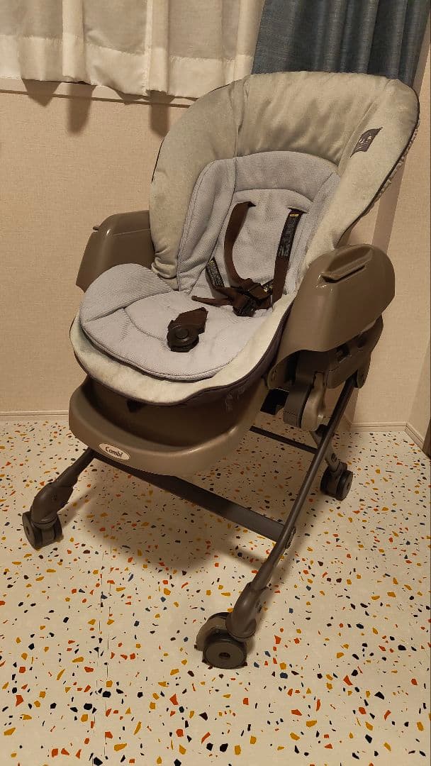 コンビ　ネムリラ AUTO SWING LM ミントグレー