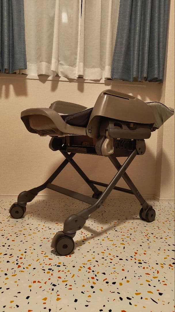 コンビ　ネムリラ AUTO SWING LM ミントグレー