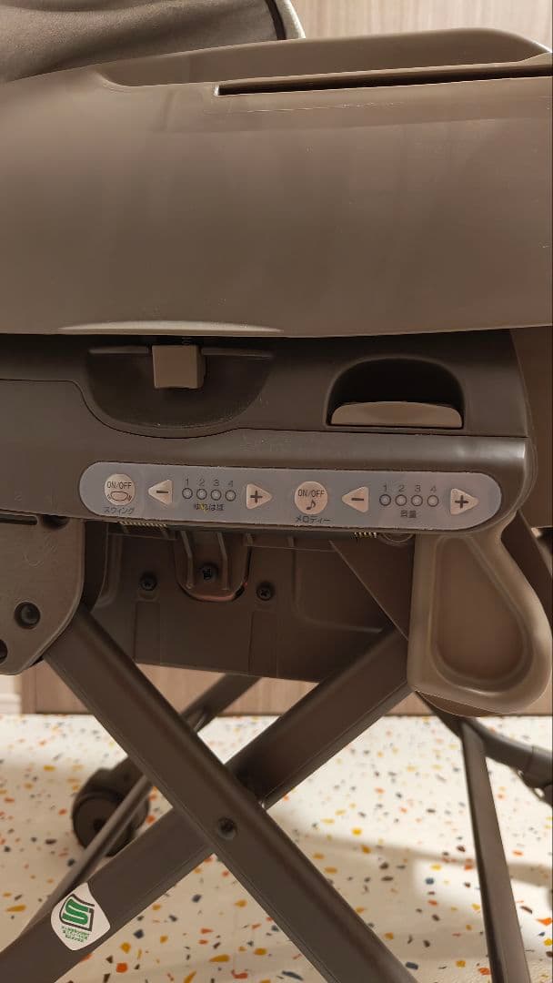 コンビ　ネムリラ AUTO SWING LM ミントグレー