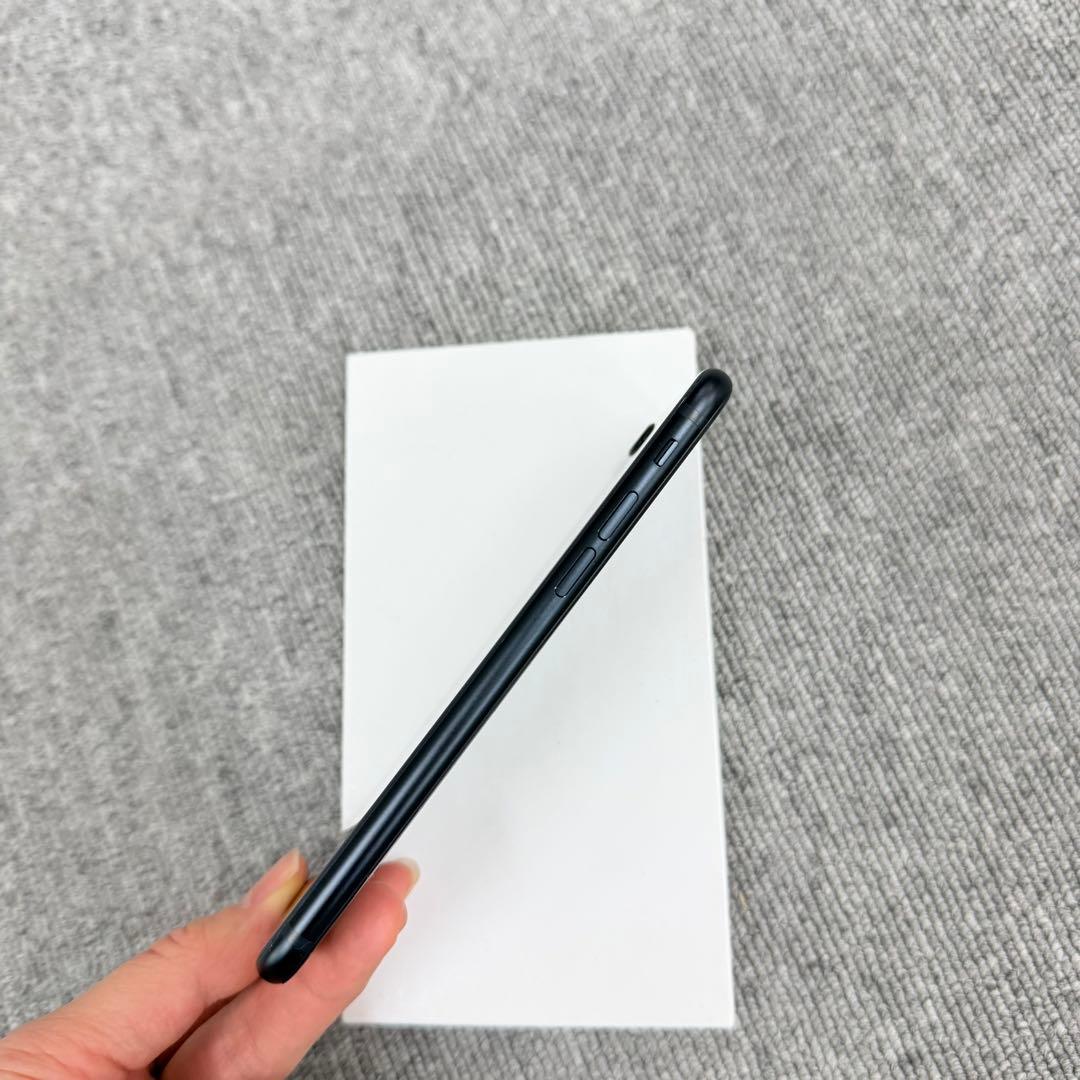 美品iPhone SE3 256GB ミッドナイト SIMフリー