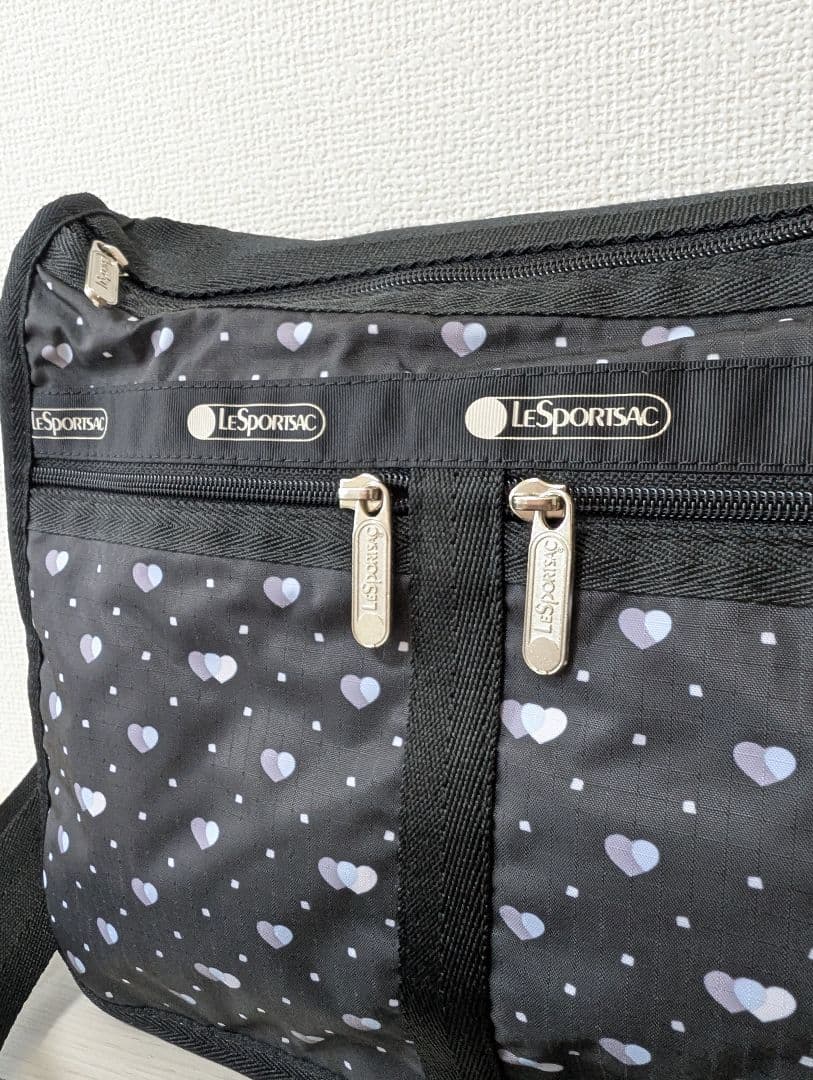 【未使用】LeSportsac ショルダーバッグ ハート　ポーチ　黒