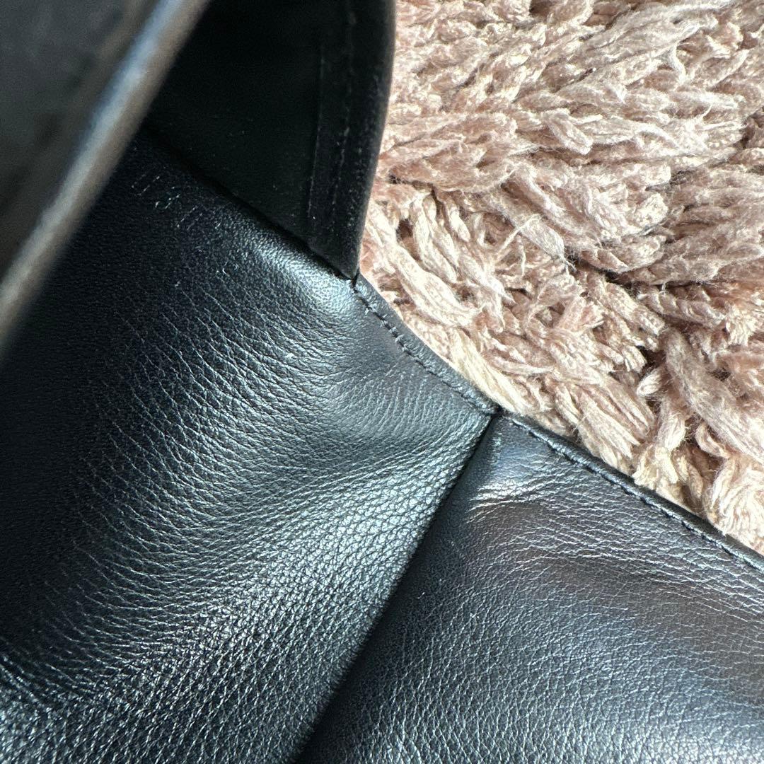 ルイヴィトン モノグラム アメリア マヒナ ブラック 長財布　L18