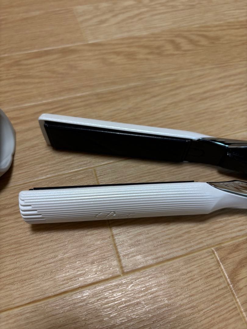 Refs リファ ストレートアイロン