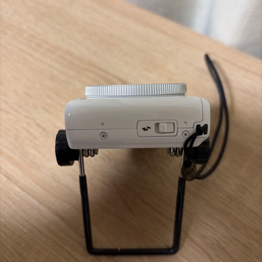 Canon キャノン PowerShot S200 Wi-Fi【ジャンク品】