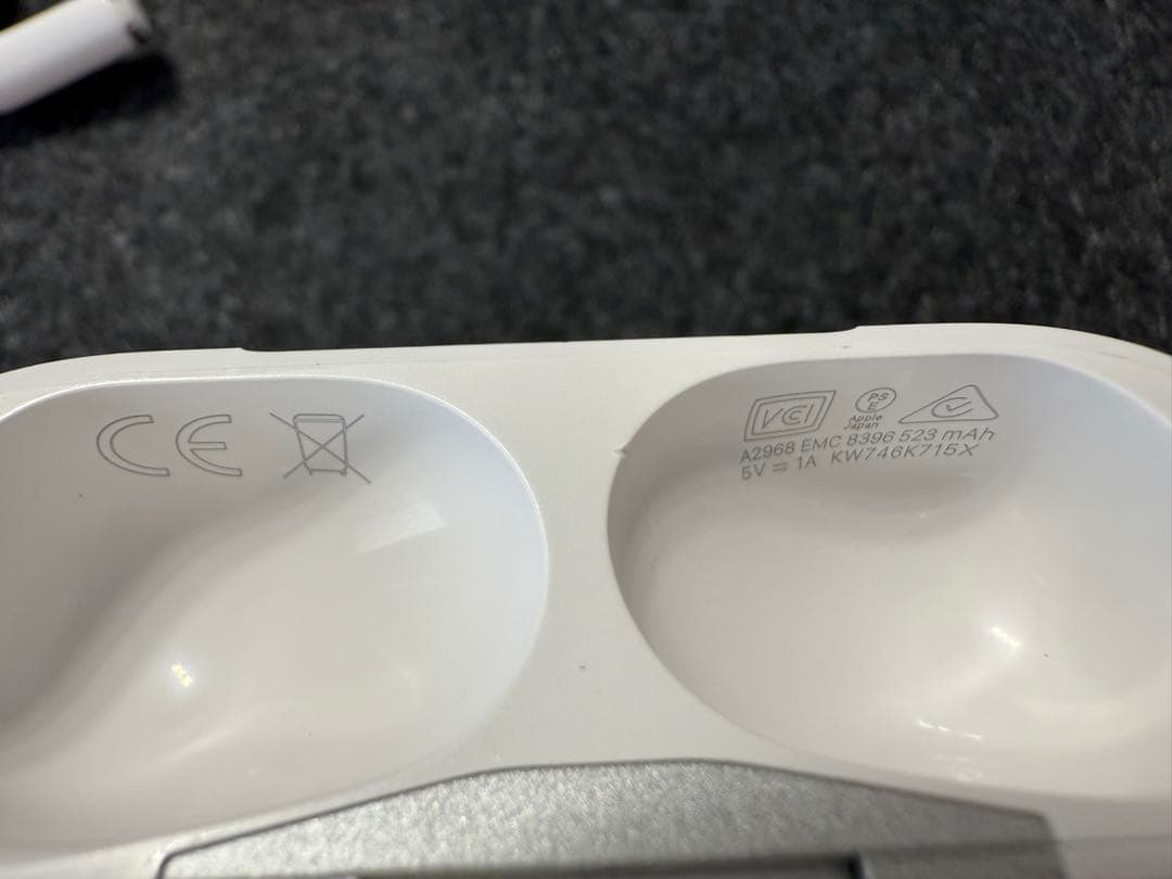 Apple AirPods Pro 第二世代 本体　USB Type-C