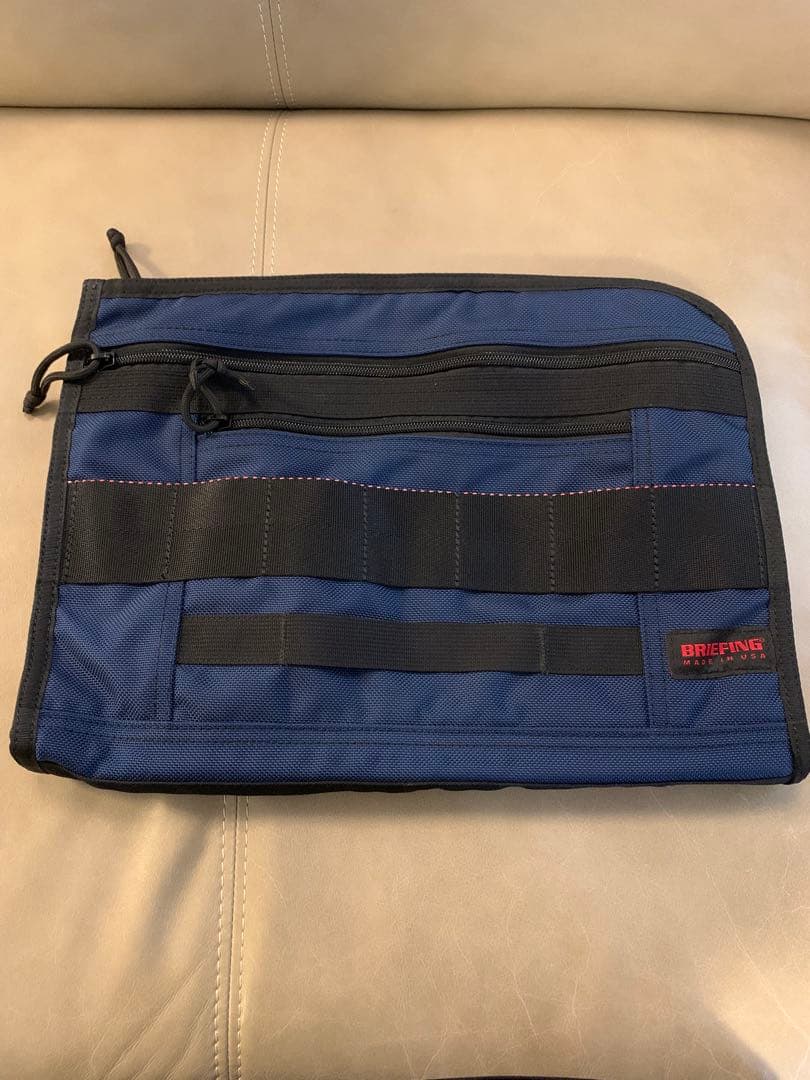 briefing パソコンケース　クラッチバッグ