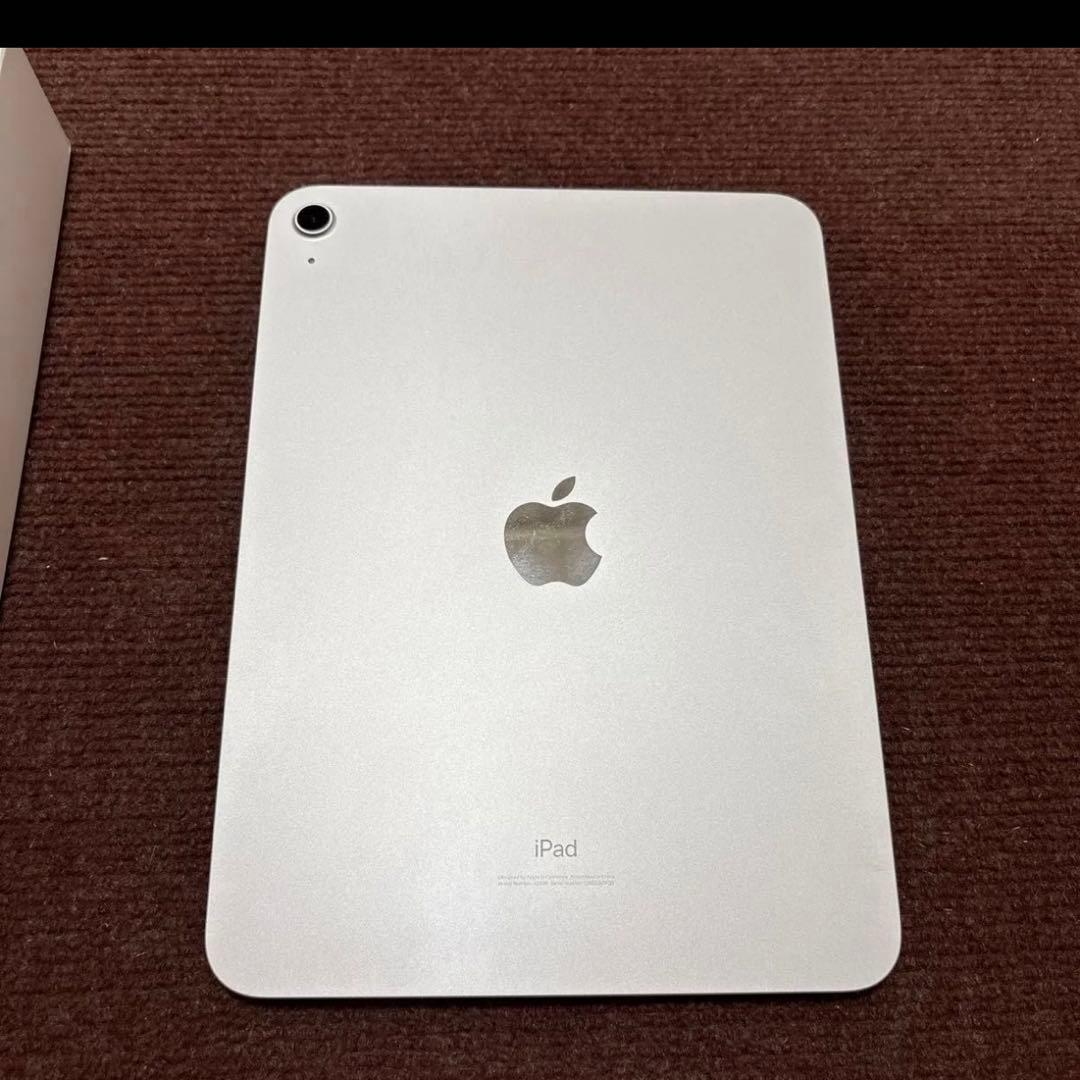 iPad第10世代　64GB Wi-Fiモデル　シルバー