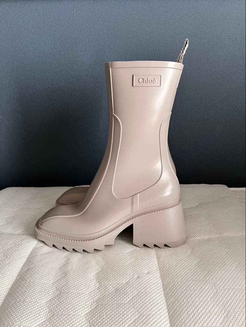 クロエ　CHLOE　レインブーツ　ベージュ　38サイズ 新品