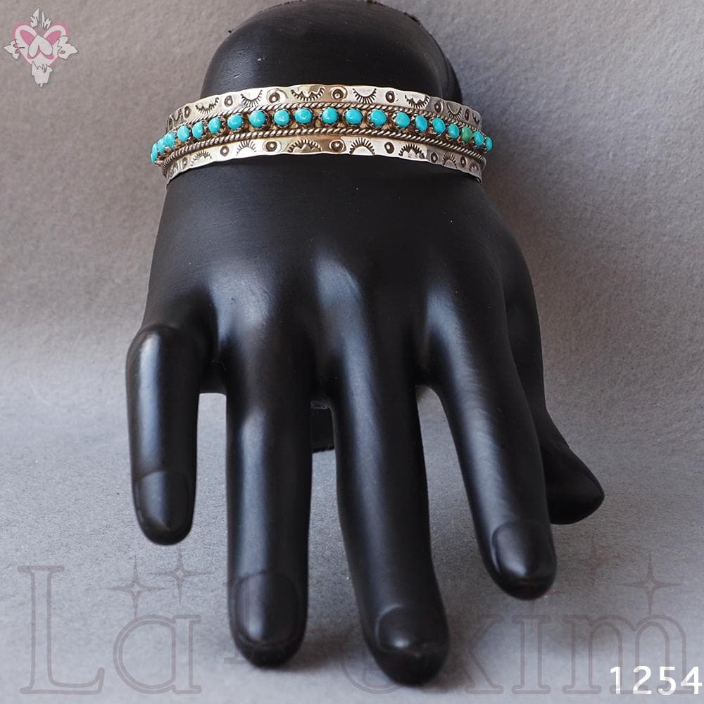 ターコイズ ２１個 シルバー 銀 インディアンジュエリー ズニ族 刻印 バングル