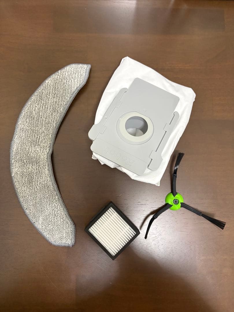 「ルンバ」 コンボ10 Max ロボット + AutoWash 充電ステーション