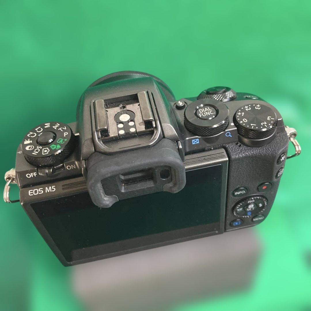 【美品】Canon EOS M5本体、15-45mm ・18-55mmレンズ付き