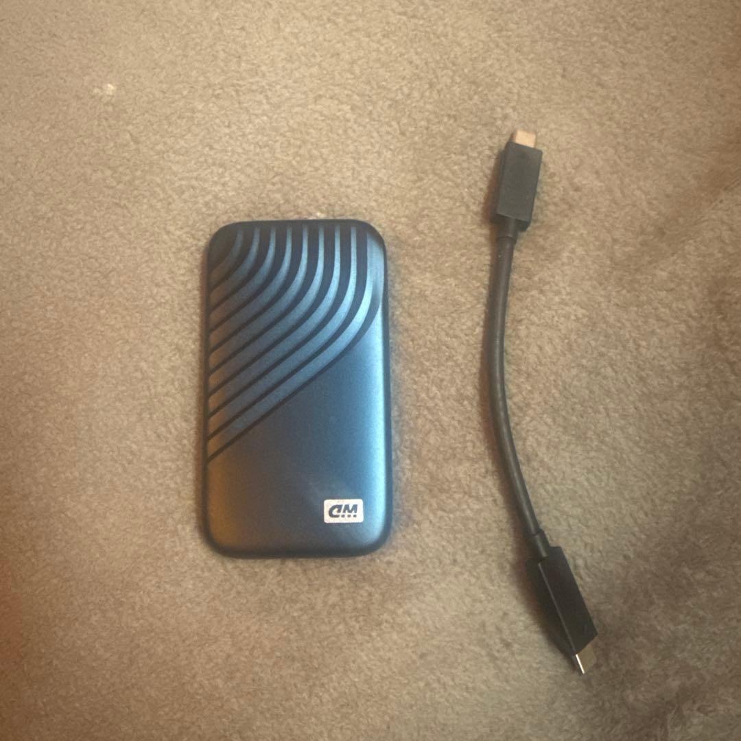 外付けSSD1T ブルー USB-Cケーブル付き