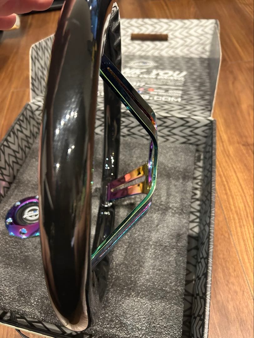 NRG ステアリングホイール ブラック/マルチカラー