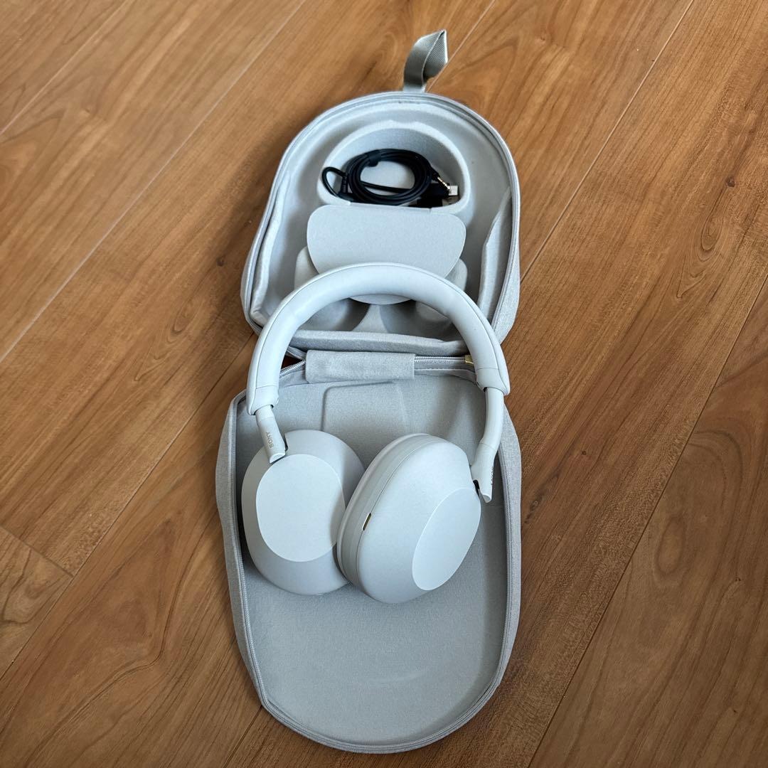 SONY WH-1000XM5 ワイヤレスヘッドホン 専用ケース付き
