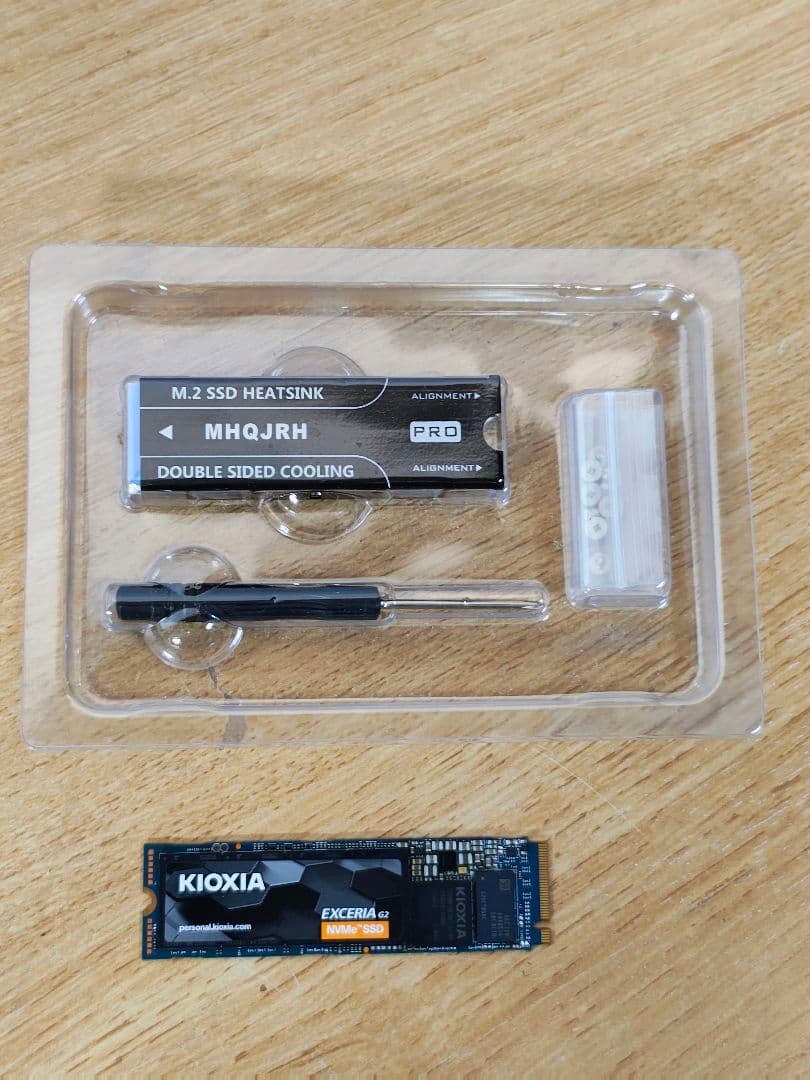 KIOXIA キオクシア NVMe SSD 新品ヒートシンク 1TB 2280