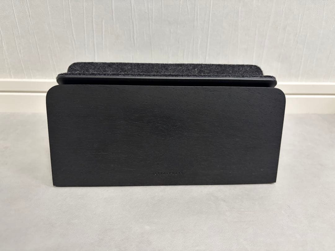 Grovemade wood MacBook Dock ブラック