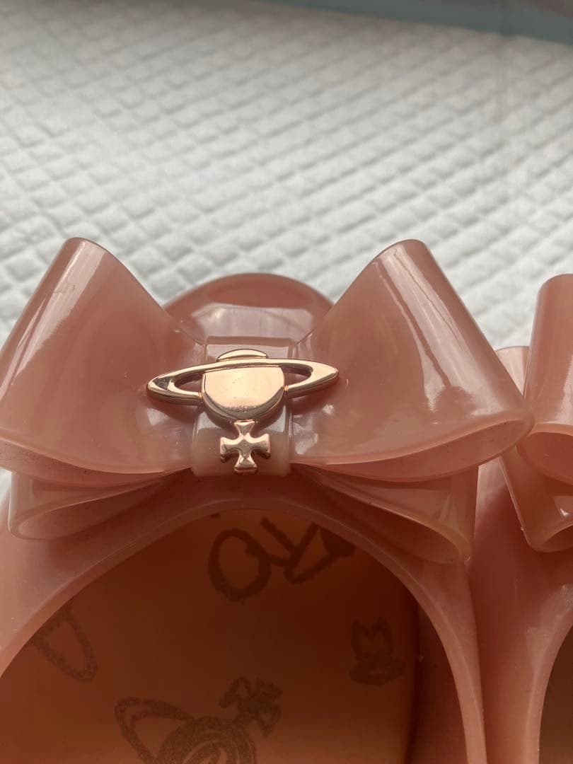 リボン付きフラットシューズ　Vivienne Westwood Melissa