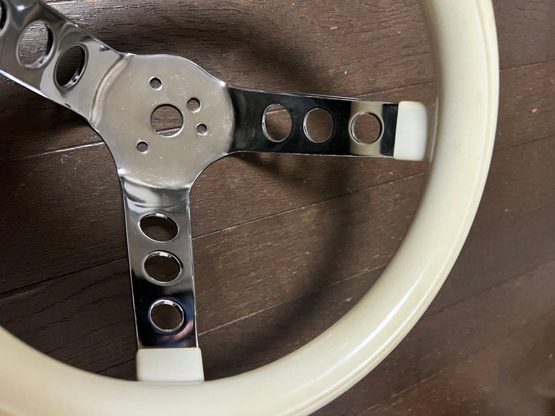 当時物ムーンアイズ　グラントステアリング　ホワイト　ジャンク　250mm