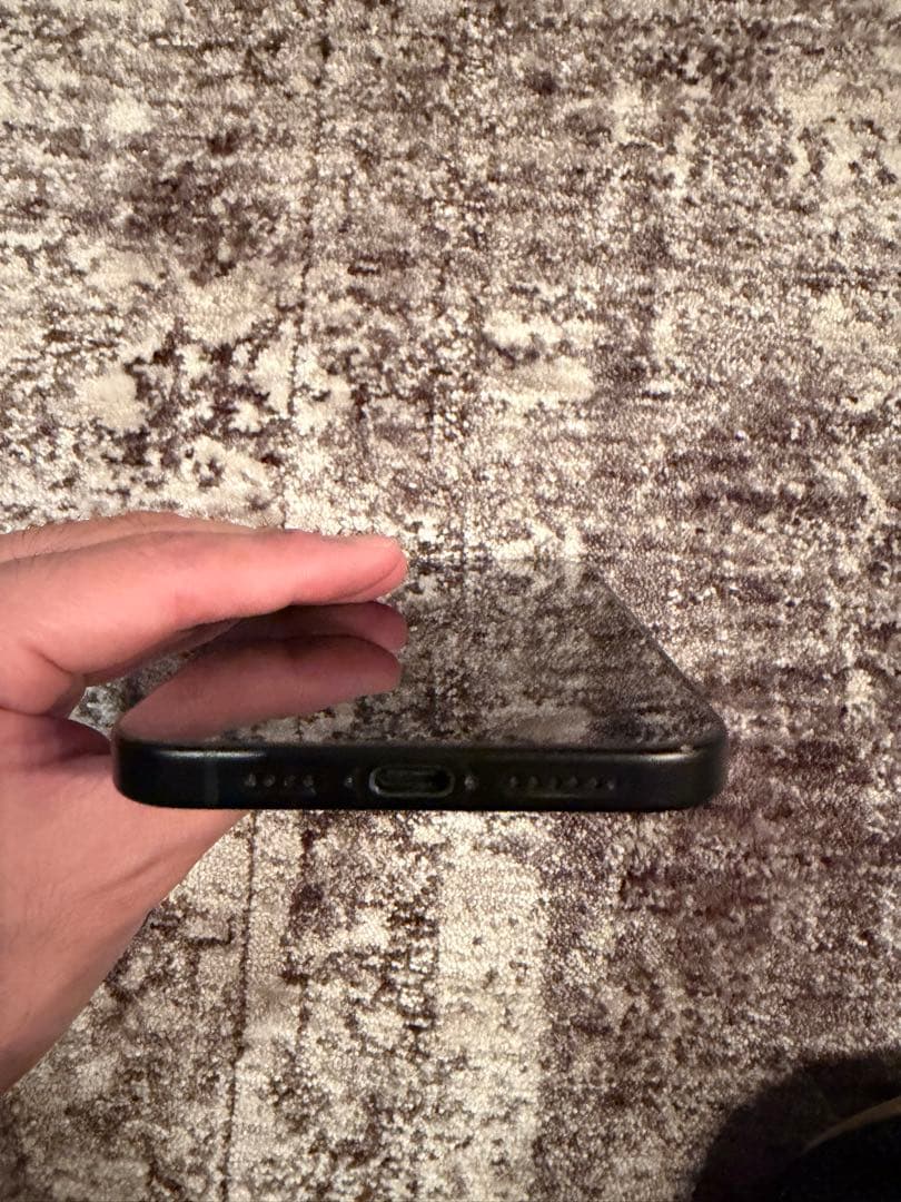 iPhone 15 Plus 128GB ブラック　SIMフリー