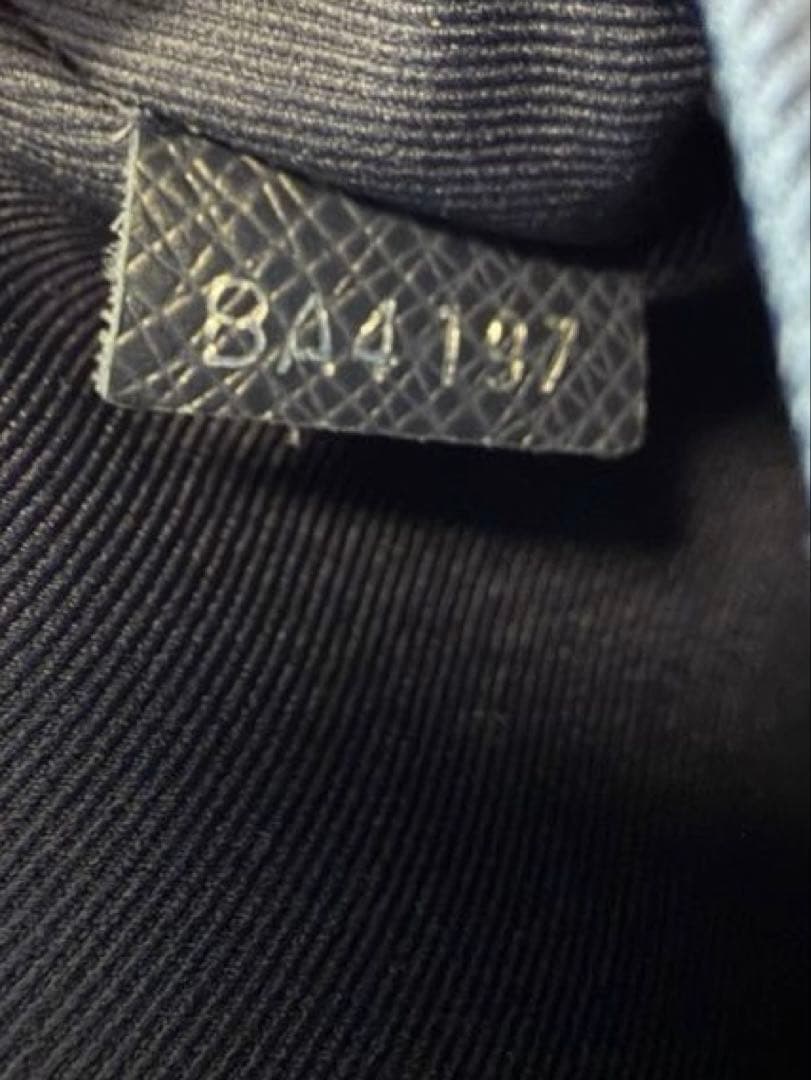 ルイヴィトン　 アントン　バックパック　ネイビー【中古】