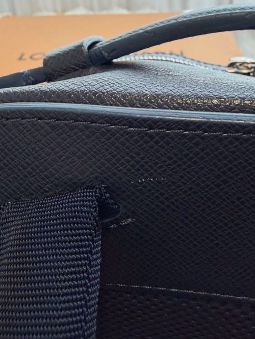 ルイヴィトン　 アントン　バックパック　ネイビー【中古】