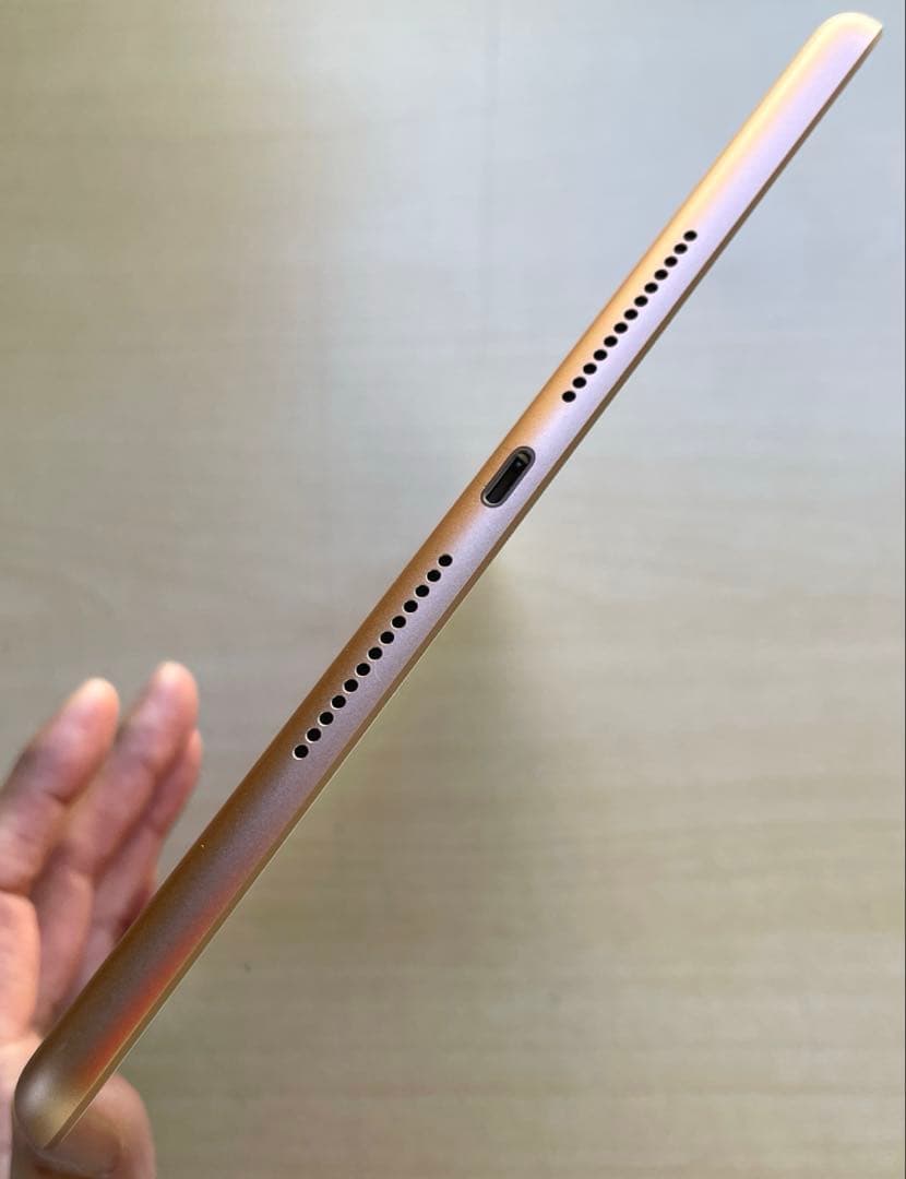 iPad 第7世代　A2197 Wi-Fi　ゴールド　128GB 超美品　#2