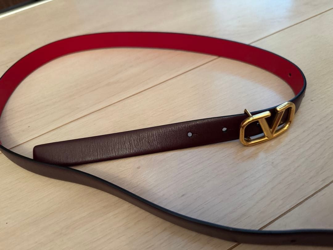 VALENTINO レザー製ブラウン/レッドベルト ゴールドバックル