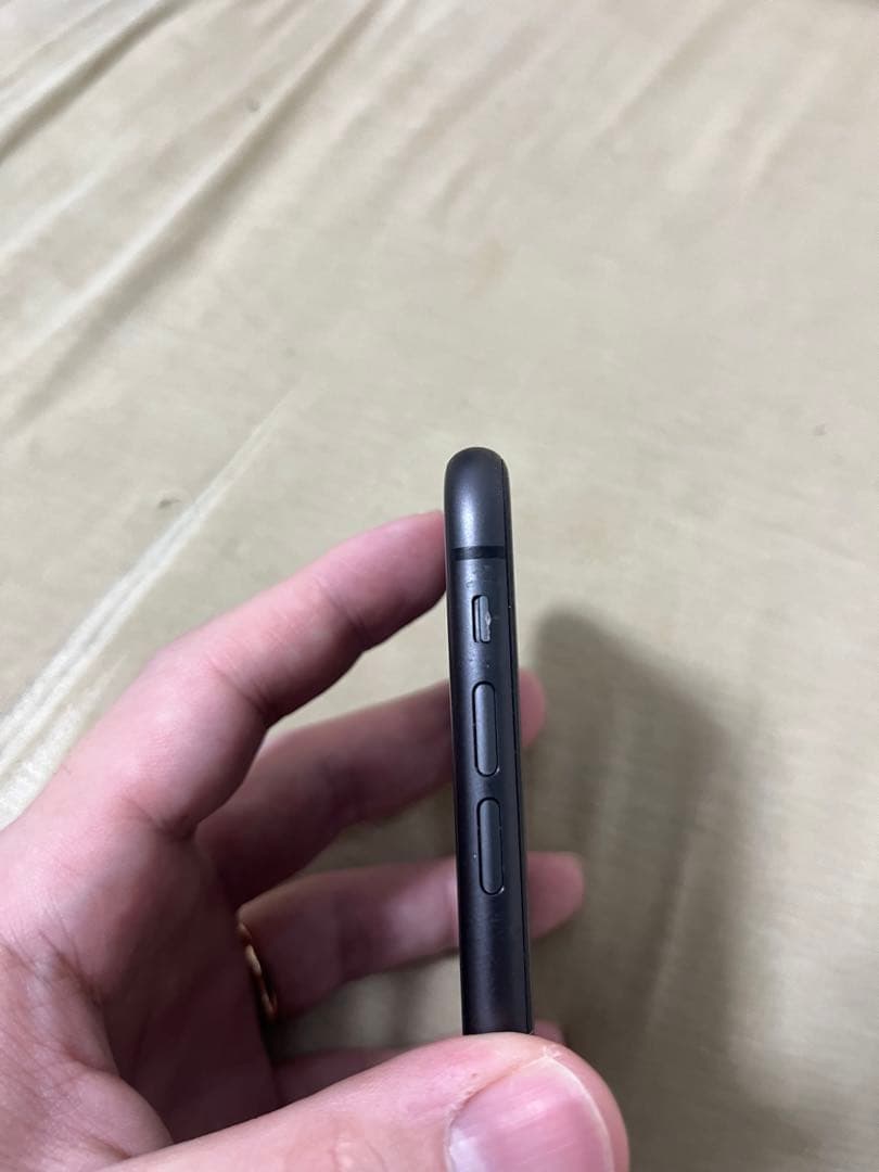 Apple iPhone 11 ブラック 64GB 本体