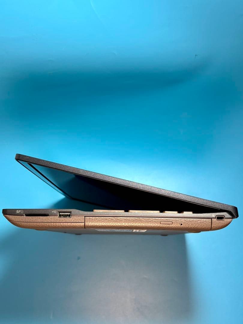 富士通 AH53/C2 Core i7 SSD 2TB 32GB Win11