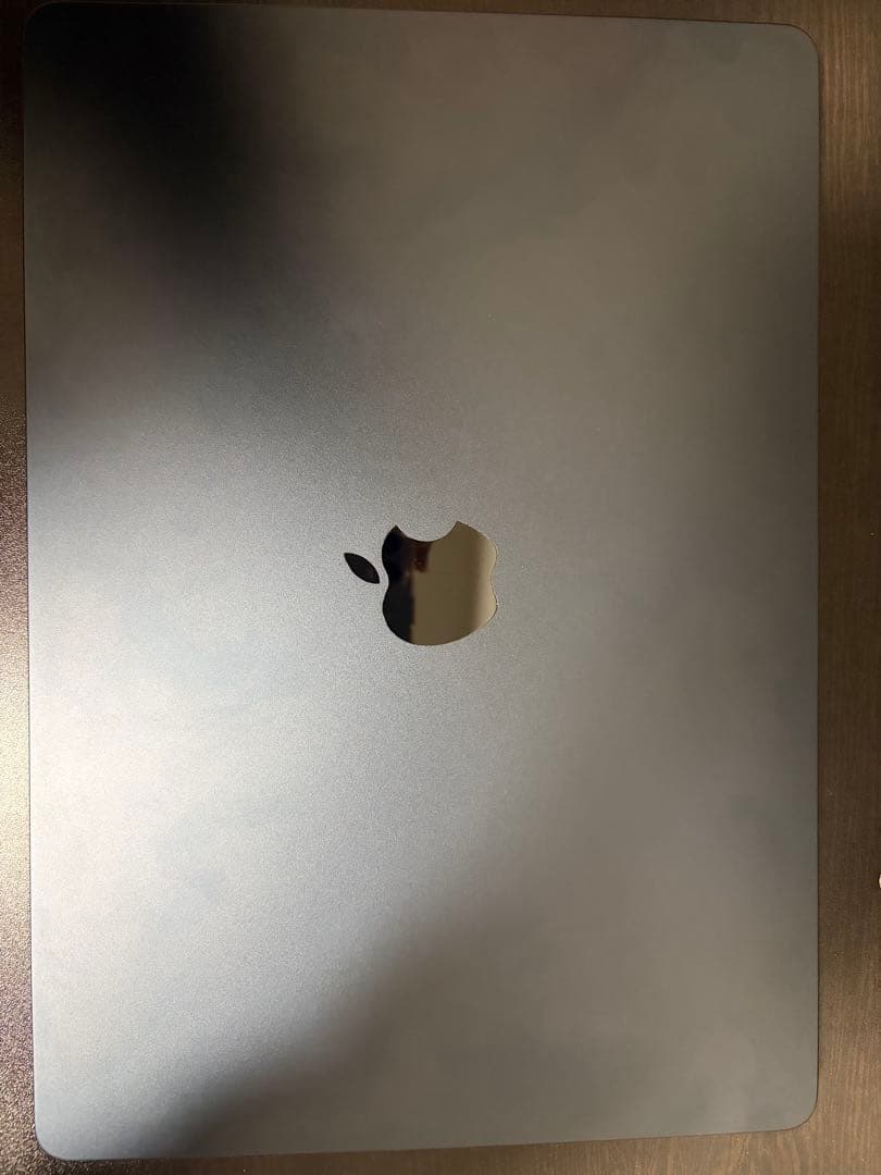 MacBook Air 15インチ M2 2023 (充電アダプタ+コード付き)