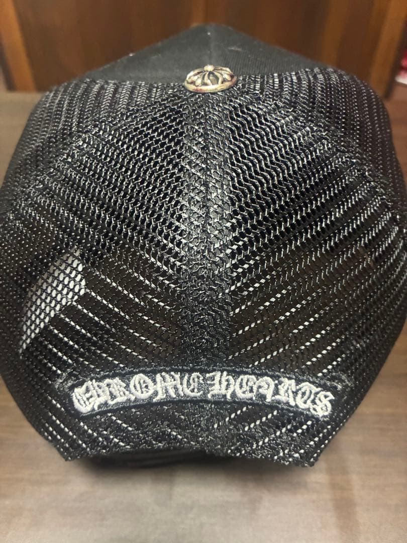 coco　CHROME HEARTS ブラックトラッカーキャップ