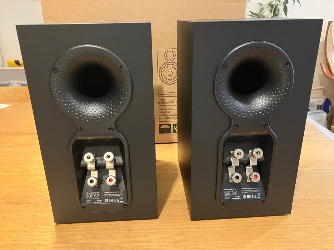 Bowers & Wilkins 607 S2 元箱　美品