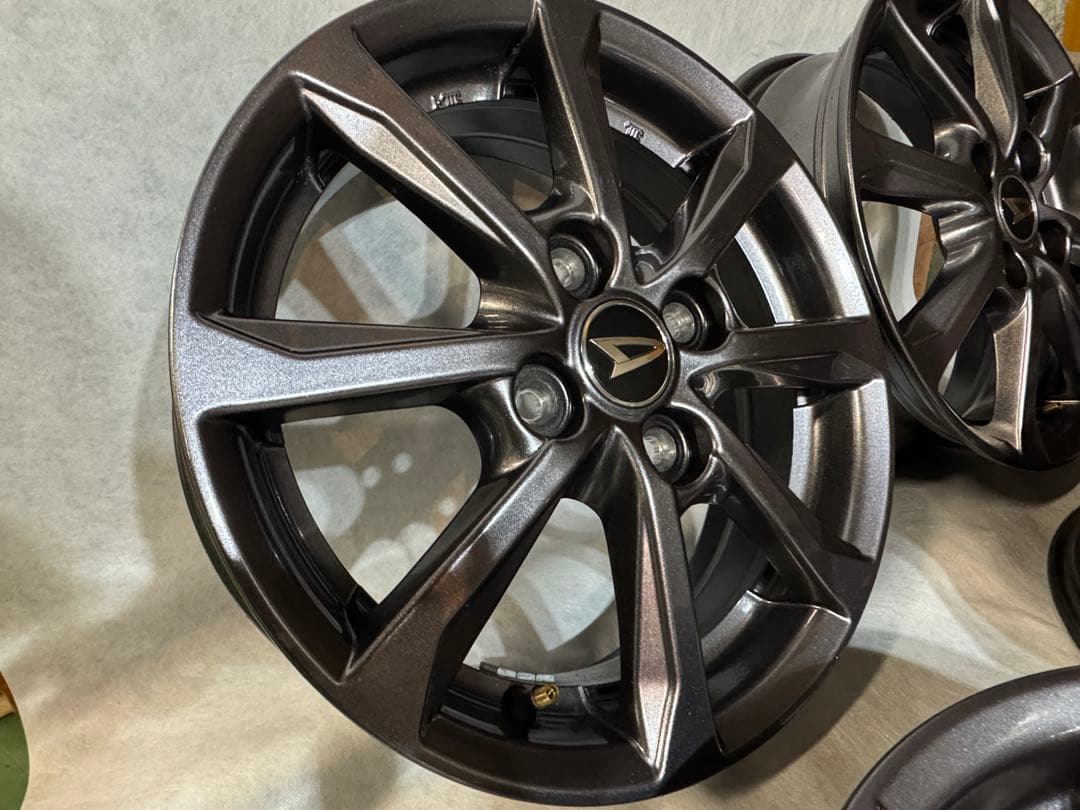 本日まで送料込み‼︎新車外し‼︎ タント　ファンクロス　純正14インチ　ホイール