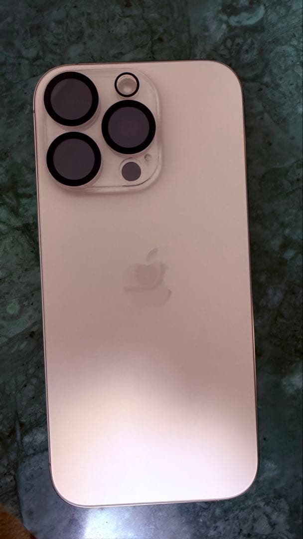 美品 iPhone 16 Pro 256G デザートチタニウム 94%