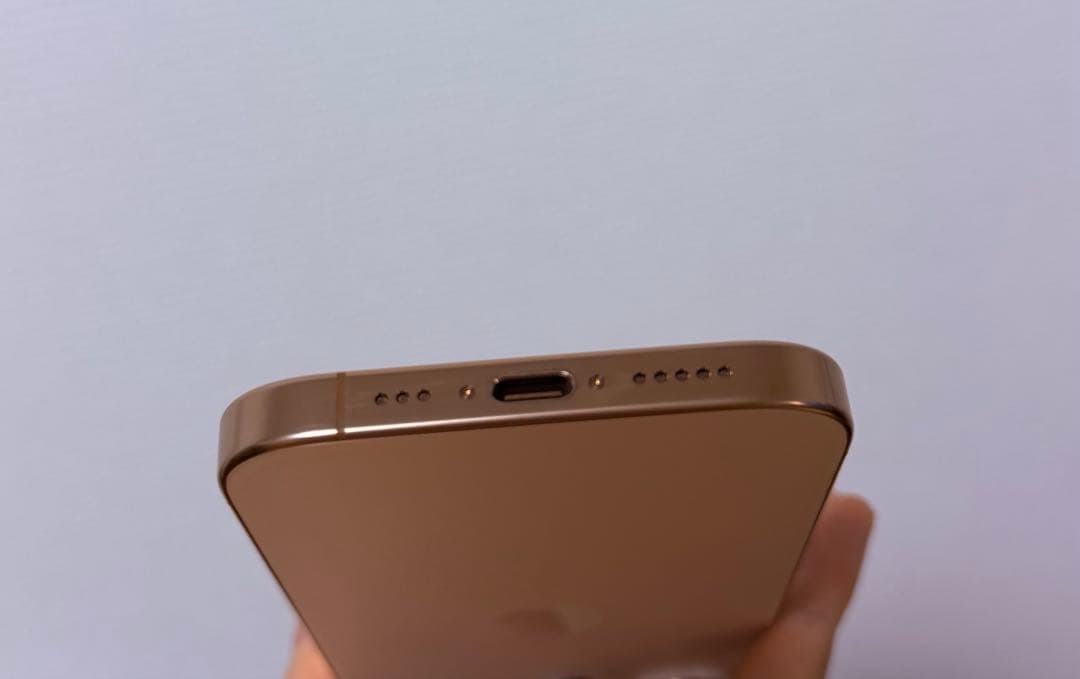 美品 iPhone 16 Pro 256G デザートチタニウム 94%