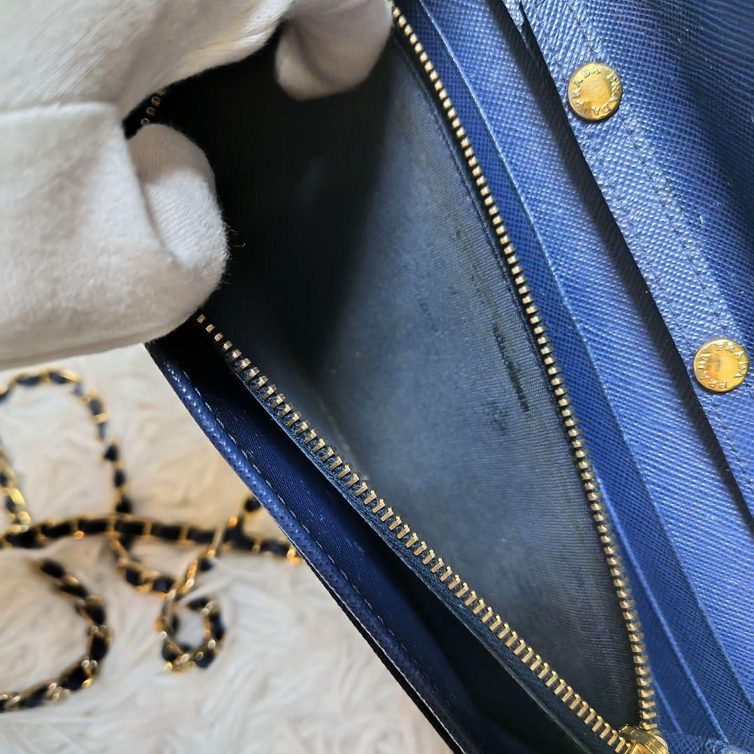 レア美品✨プラダ◇チェーンショルダーウォレット　サフィアーノゴールド金具ネイビー